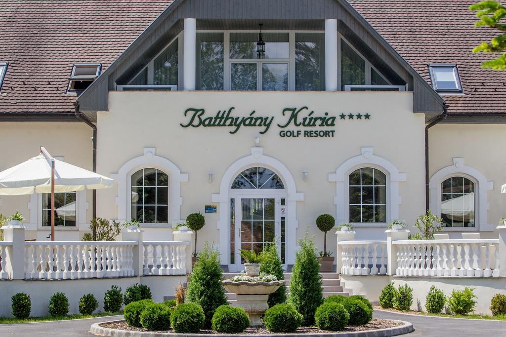 Batthyany Kuria Hotel Zalacsány Buitenkant foto