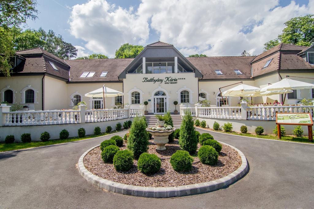 Batthyany Kuria Hotel Zalacsány Buitenkant foto
