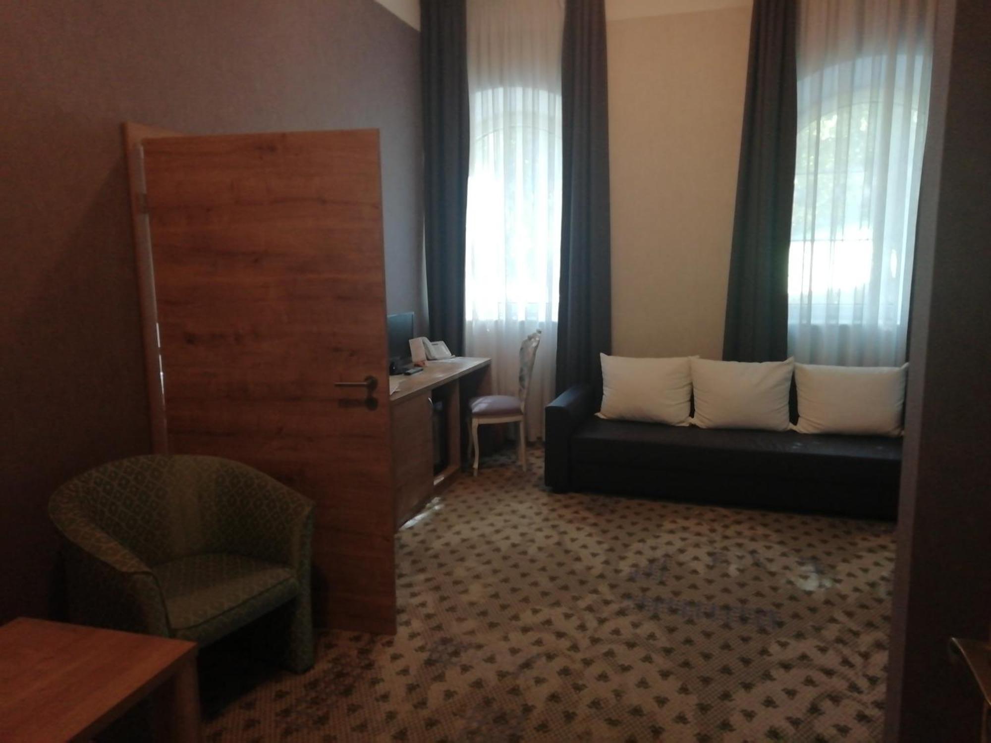 Batthyany Kuria Hotel Zalacsány Buitenkant foto