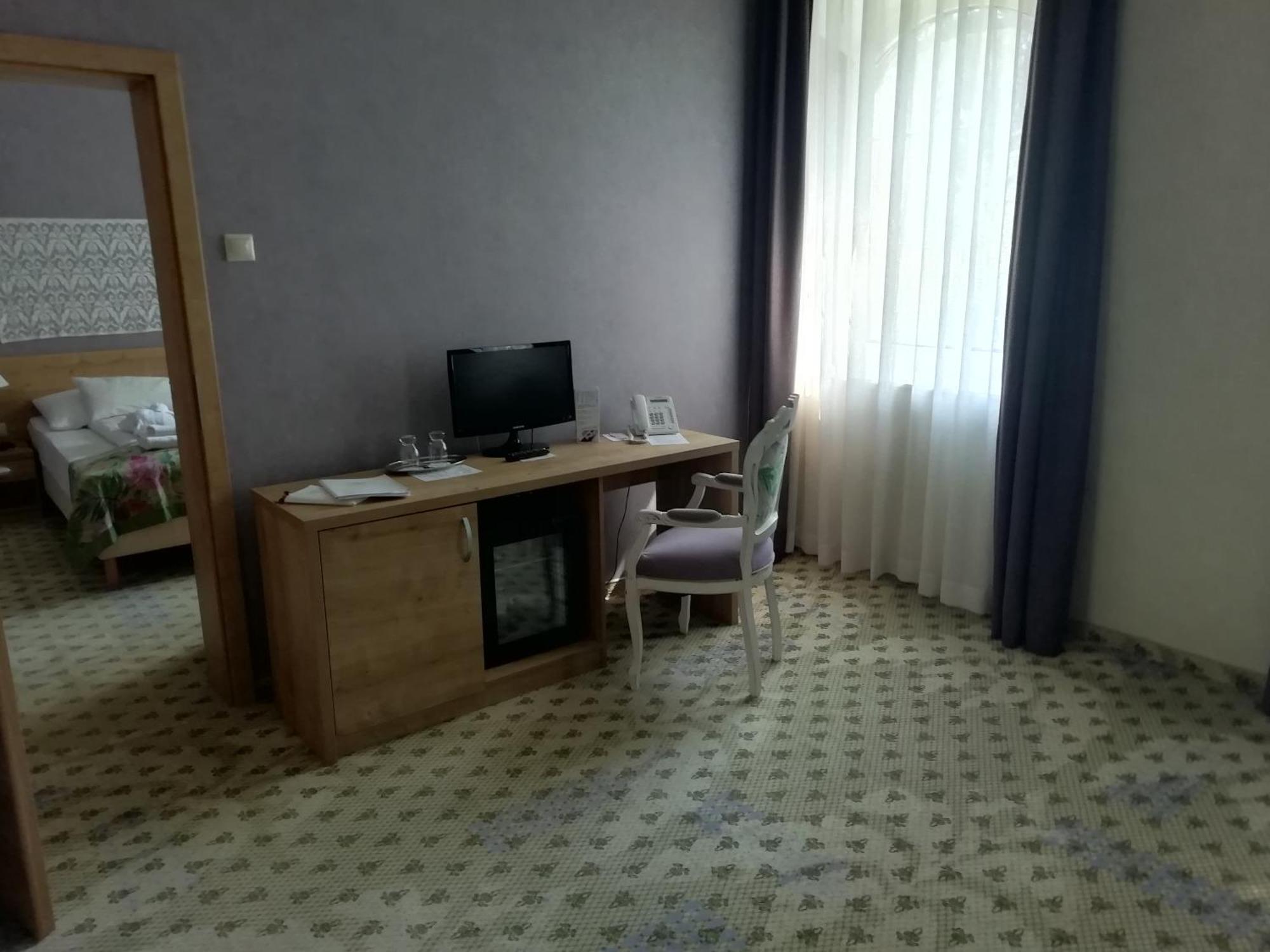 Batthyany Kuria Hotel Zalacsány Buitenkant foto