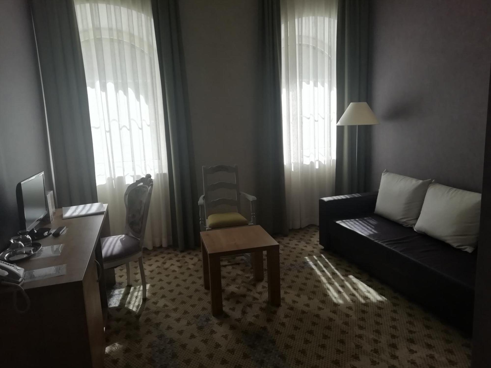 Batthyany Kuria Hotel Zalacsány Buitenkant foto
