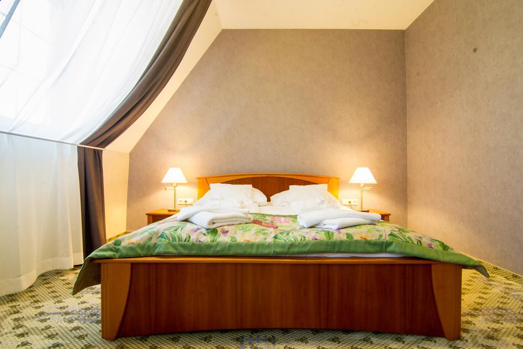 Batthyany Kuria Hotel Zalacsány Kamer foto