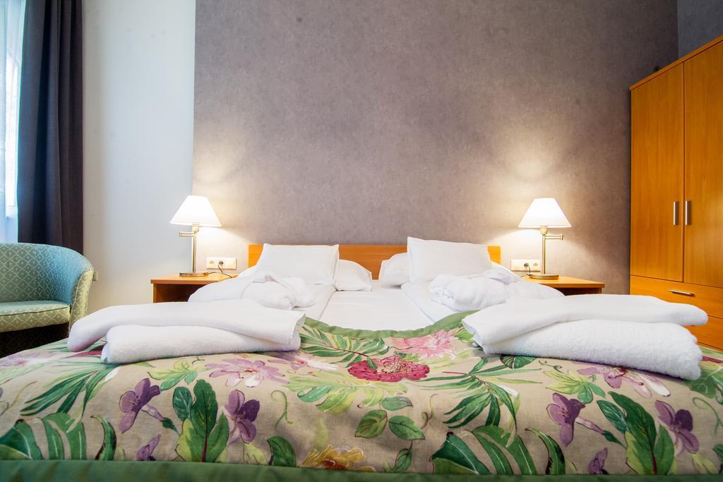 Batthyany Kuria Hotel Zalacsány Kamer foto