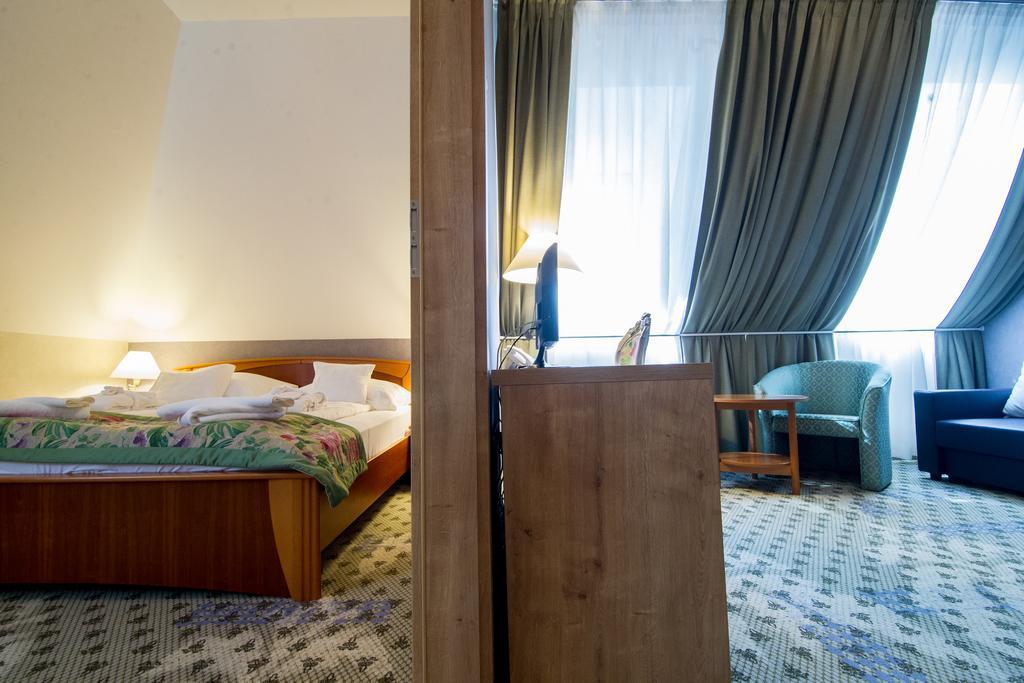 Batthyany Kuria Hotel Zalacsány Kamer foto